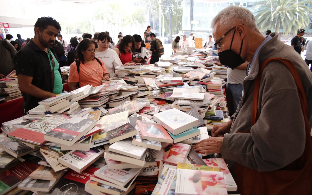 Este fin de semana es el Gran Remate de Libros en el monumento a la Revolución